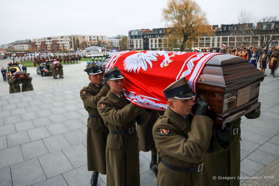 023_Andrzej_Duda_powtorny_pochowek_prezydentow_RP_20221112_GJA_0004.jpg