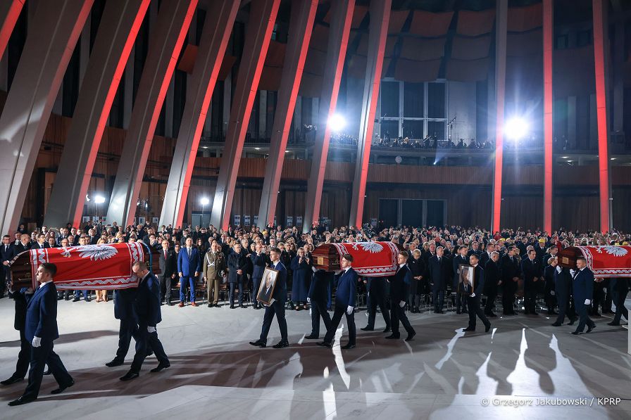 048_Andrzej_Duda_powtorny_pochowek_prezydentow_RP_20221112_GJA_0324.jpg