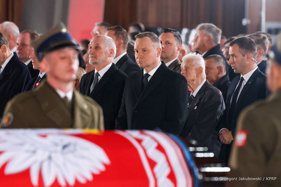 019_Andrzej_Duda_powtorny_pochowek_prezydentow_RP_20221112_GJB_8652.jpg