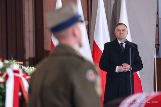 037_Andrzej_Duda_powtorny_pochowek_prezydentow_RP_20221112_GJB_8811.jpg