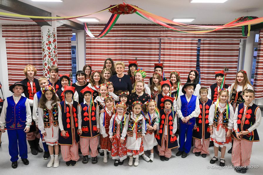 023_20221117_Agata_Kornhauser_Duda_Klub_Kultury_Polskiej_Energodar_GJA_1821.jpg