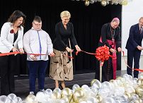25__Agata_Kornhauser_Duda_otwarcie_zesol_szkol_specjalnych_Debica_20221118_GJA_2761_2.jpg