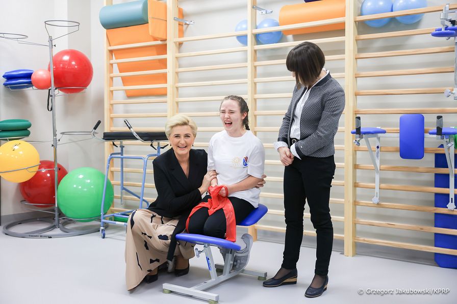 23__Agata_Kornhauser_Duda_otwarcie_zesol_szkol_specjalnych_Debica_20221118_GJA_2741.jpg