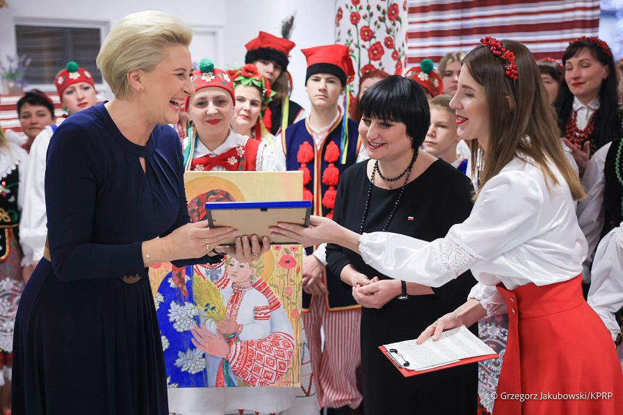 018_20221117_Agata_Kornhauser_Duda_Klub_Kultury_Polskiej_Energodar_GJA_1572.jpg