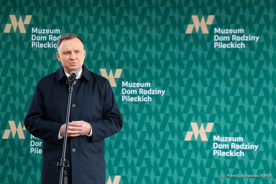 05__Andrzej_Duda_Muzeum_Dom_Rodziny_Pileckich_Ostrow_Mazowiecka_20221102_MB1_8114.jpg