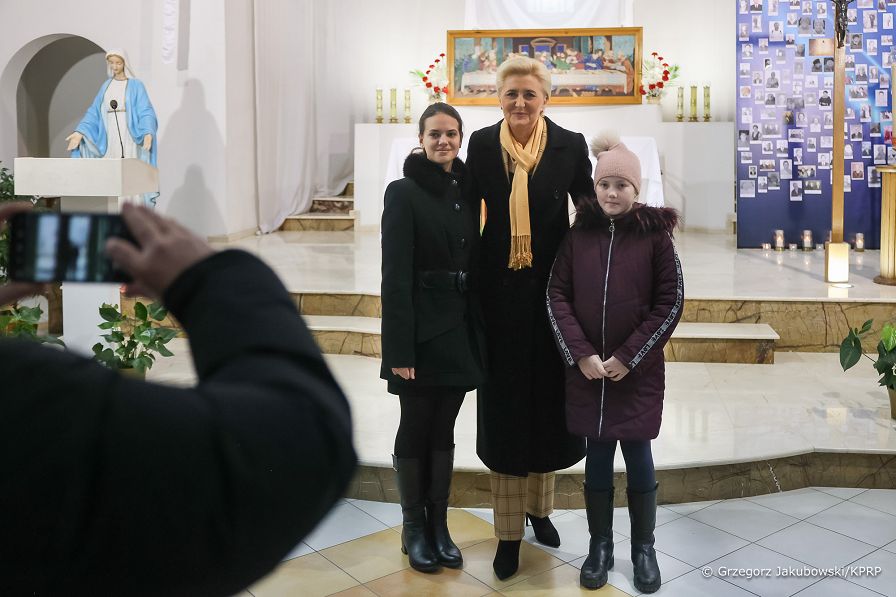 011_20221123_Agata_Kornhauser_Duda_Moldawia_Wizyta_Kosciol_Bielce_GJB_1273.jpg