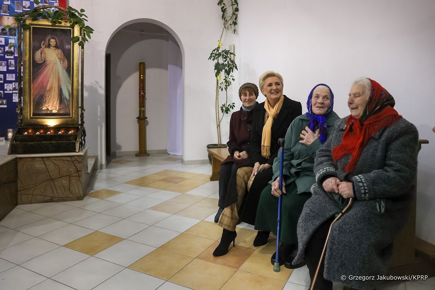 009_20221123_Agata_Kornhauser_Duda_Moldawia_Wizyta_Kosciol_Bielce_GJB_1211.jpg