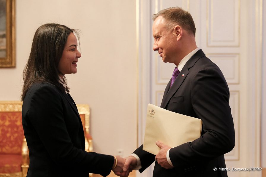 37__Andrzej_Duda_listy_uwierzytelniajace_ambasador_Mauritius_Christelle_Sohun_20221123_MB2_5964.jpg