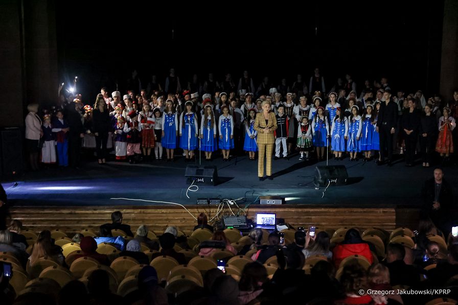 011_20221123_Agata_Kornhauser_Duda_Moldawia_Spotkanie_Polonia_Teatr_Narodowy_GJA_3601.jpg