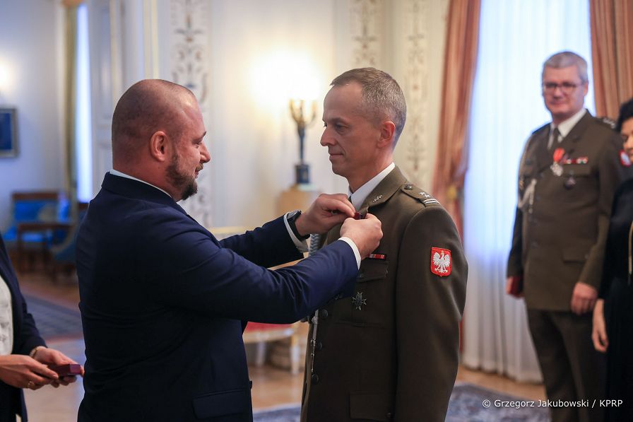 007_Jacek_Siewiera_odznaczenia_BBN_20221124_GJA_4130.jpg