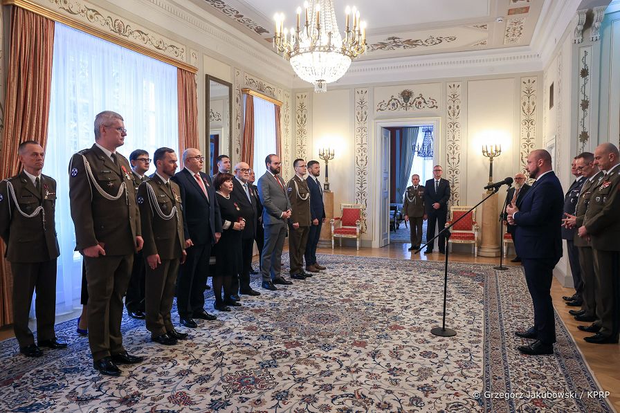 013_Jacek_Siewiera_odznaczenia_BBN_20221124_GJA_4187.jpg