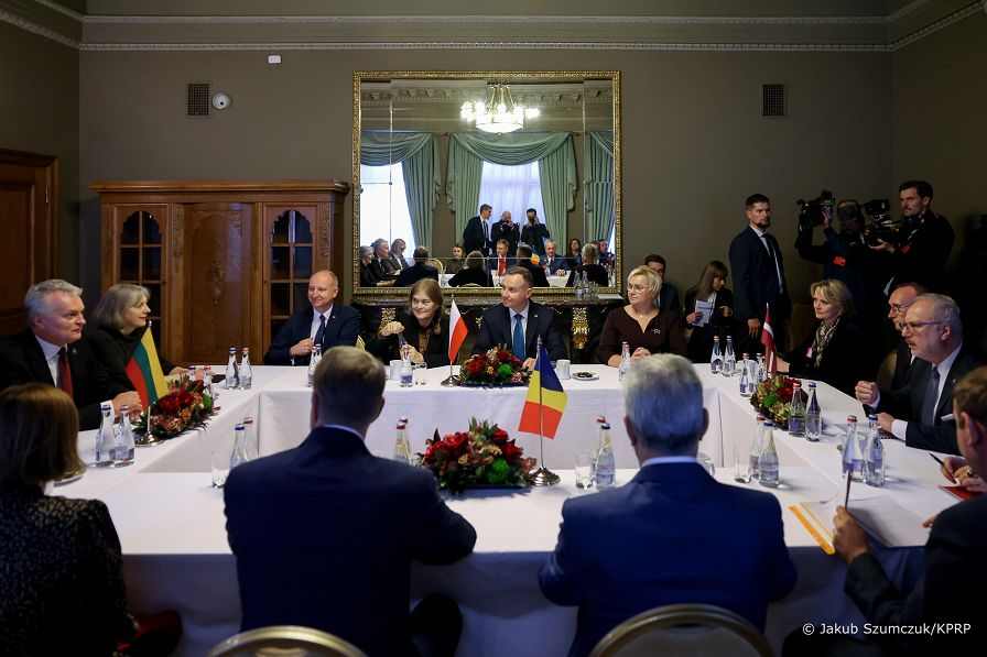 002_20221125_Andrzej_Duda_Litwa_Spotkanie_Bank_Litwy_JSZ_2692.jpg