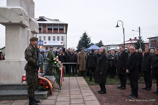 016_Andrzej_Duda_Skierbieszow_80_rocznica_wysiedlen_20221127_JSZ_3496.jpg