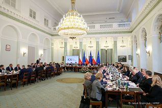 001_Andrzej_Duda_posiedzenie_prezydium_RDS_20221129_JSZ_4237.jpg