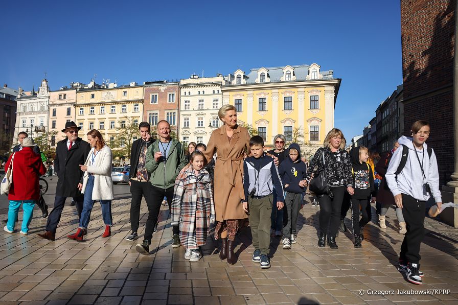 04__Agata_Kornhauser_Duda_dzieci_z_Urkainy_Krakow_20221103_GJB_8421.jpg