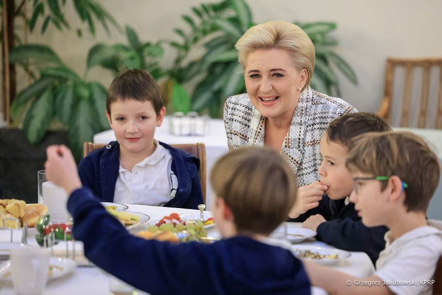 013_20221130_Agata_Kornhauser_Duda_Szkola_Przymierza_Rodzin_GJA_4677.jpg