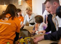 007_20221130_Agata_Kornhauser_Duda_Paczki_Swiateczna_Zbiorka_Zywnosci_GJB_5238.jpg