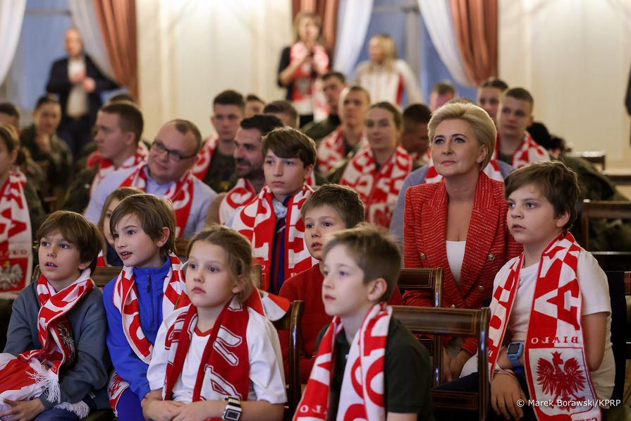 001_20221130_Para_Prezydencka_Mecz_Polska_Mistrzostwa_Swiata_MB2_0683.jpg