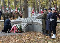 20__Andrzej_Duda_Cmentarza_Poleglych_Westerplatczykow_20221104_MB1_8417.jpg
