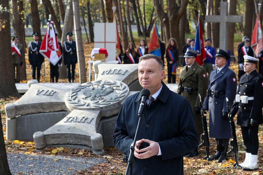 11__Andrzej_Duda_Cmentarza_Poleglych_Westerplatczykow_20221104_MB1_8326.jpg
