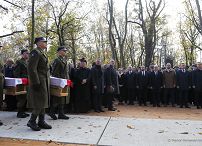 03__Andrzej_Duda_Cmentarza_Poleglych_Westerplatczykow_20221104_MB2_0848.jpg