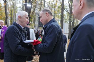 16__Andrzej_Duda_Cmentarza_Poleglych_Westerplatczykow_20221104_MB2_0991.jpg