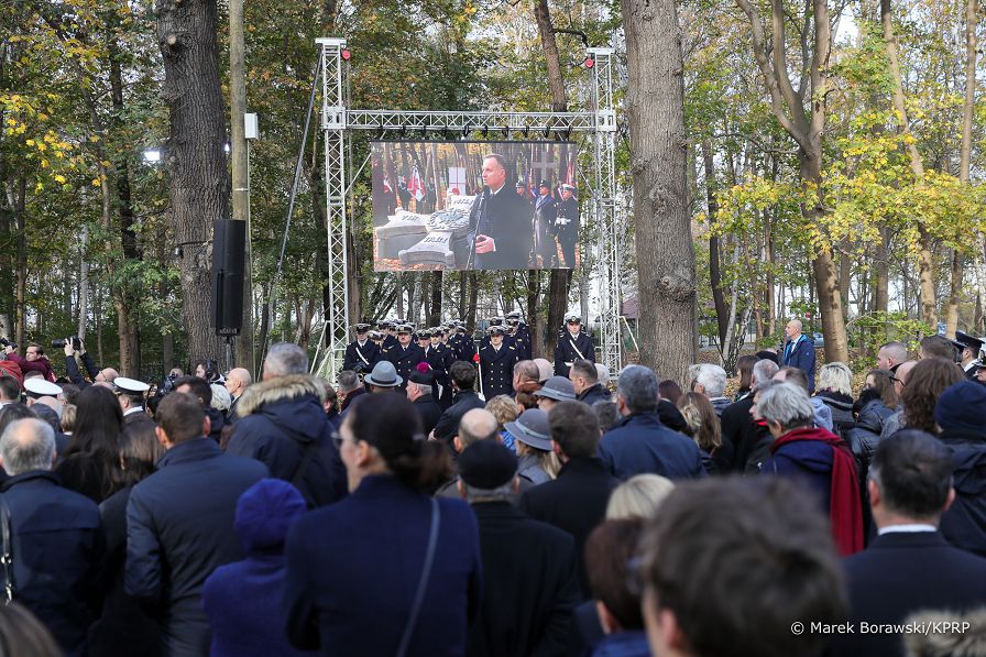 09__Andrzej_Duda_Cmentarza_Poleglych_Westerplatczykow_20221104_MB2_0910.jpg