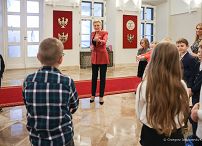 12__Agata_Kornhauser_Duda_uczniowie_Marki_20221108_GJB_9759.jpg