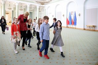 19__Agata_Kornhauser_Duda_uczniowie_Marki_20221108_GJB_9856.jpg