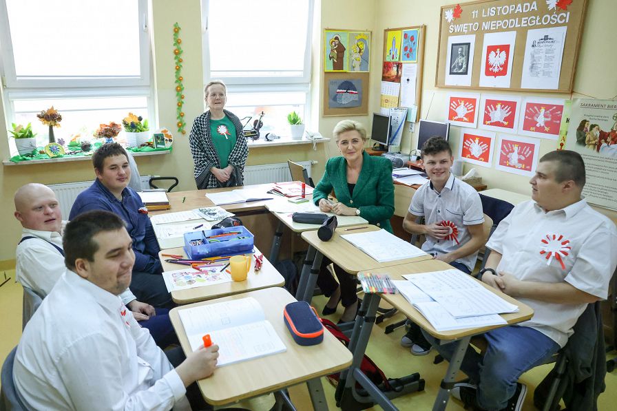 029_Agata_Kornhauser-Duda_Ostrowek_szkola_specjalna_20221109_GJB_7958.jpg