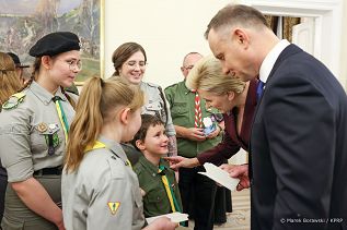 017_Para_Prezydencka_Swiatelko_Betlejemskie_20221212_MB1_6847.jpg