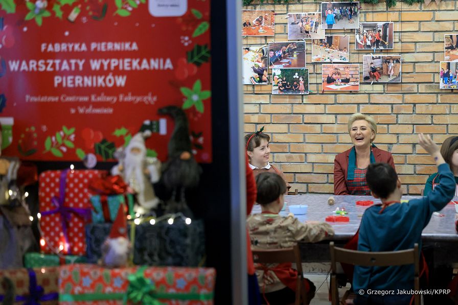 002_20221212_Agata_Kornhauser_Duda_Wolomin_Fabryka_Piernika_GJA_1234_.jpg