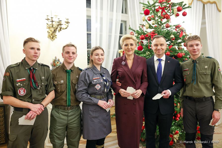 016_Para_Prezydencka_Swiatelko_Betlejemskie_20221212_MB1_6780.jpg