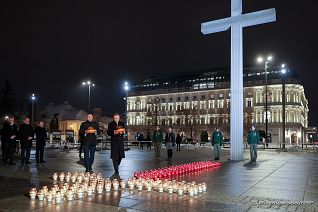 02__Andrzej_Duda_Ofiarom_stanu_wojennego_Zapal_Swiatlo _20221213_PK1_7692.jpg