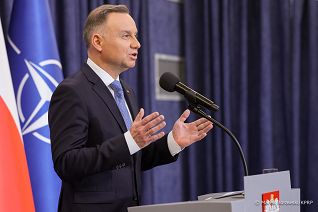 06__Andrzej_Duda_briefing_20221215_MB2_4854.jpg