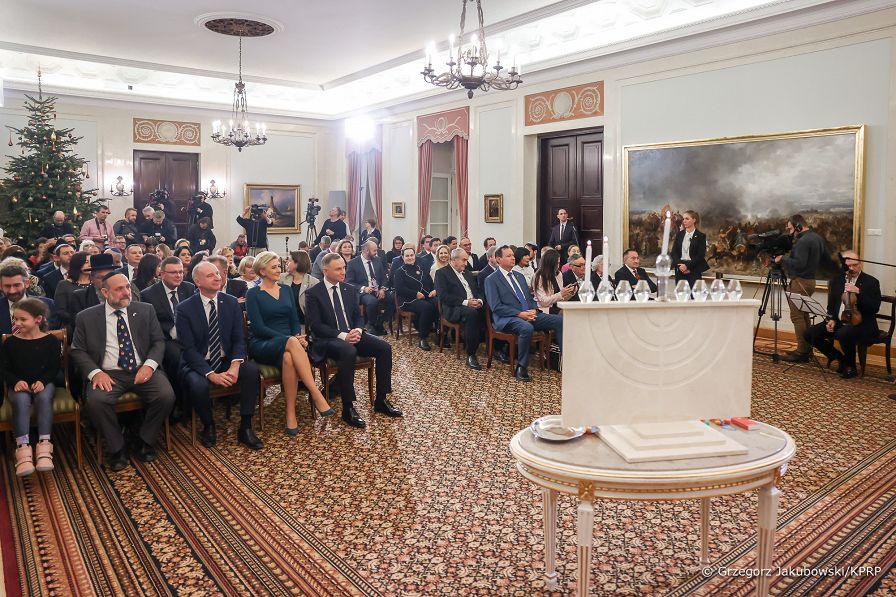 09__Andrzej_Agata_Duda_Chanuka_20221219_GJB_4482.jpg