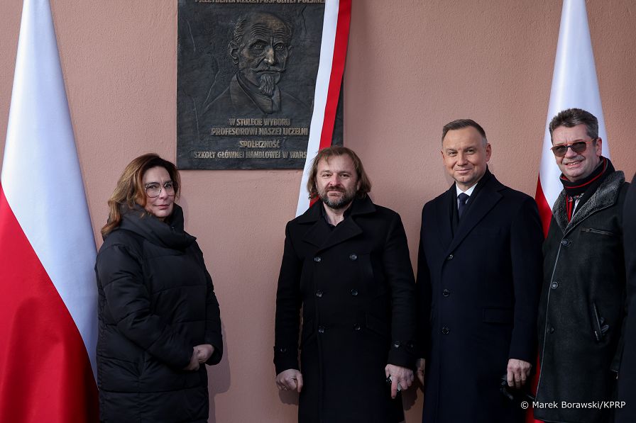 008_20221219_Andrzej_Duda_Tablica_Wojciechowski__MB2_7205_.jpg