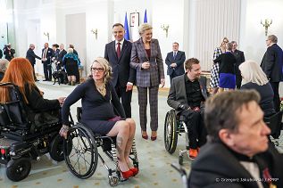 032_Para_Prezydencka_odznaczenia_niepelnosprawni_20221202_GJB_6141.jpg