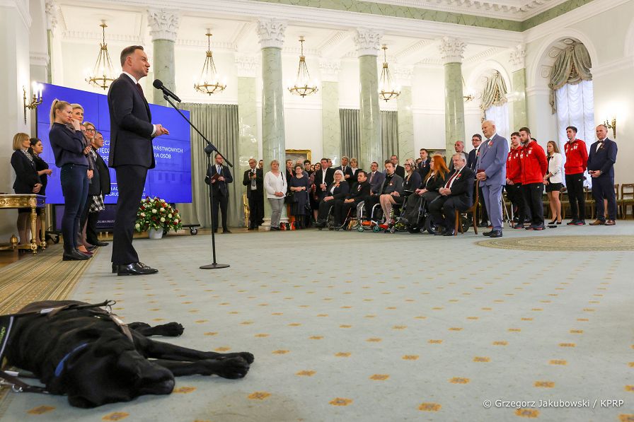 027_Para_Prezydencka_odznaczenia_niepelnosprawni_20221202_GJB_6020.jpg