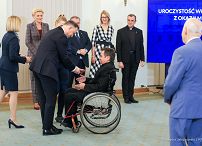010_Para_Prezydencka_odznaczenia_niepelnosprawni_20221202_GJA_5456.jpg