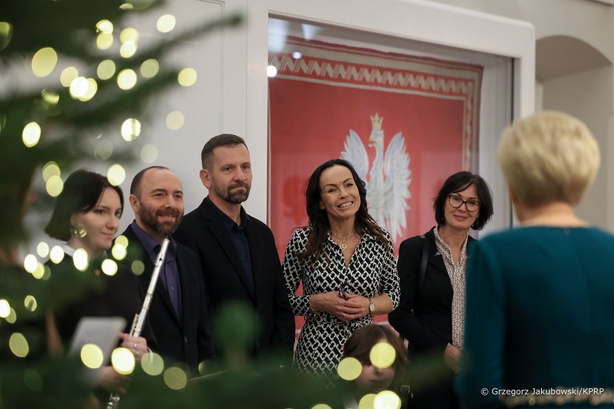003_20221202_Agata_Kornhauser_Duda_ozdabianie_choinki_GJA_6519.jpg