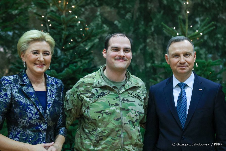 024_Para_Prezydencka_Rzeszow_spotkanie_przedswiateczne_zolnierze_20221220_GJA_5490.jpg