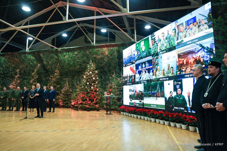 005_Para_Prezydencka_Rzeszow_spotkanie_przedswiateczne_zolnierze_20221220_GJA_4895.jpg
