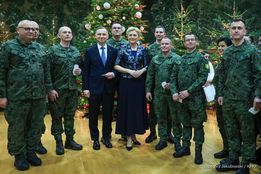 018_Para_Prezydencka_Rzeszow_spotkanie_przedswiateczne_zolnierze_20221220_GJA_5242.jpg