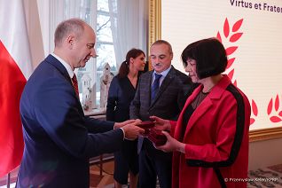 08__Wojciech_Kolarski_medale_Virtus_et_Fraternitas_20221220_PK1_4308.jpg