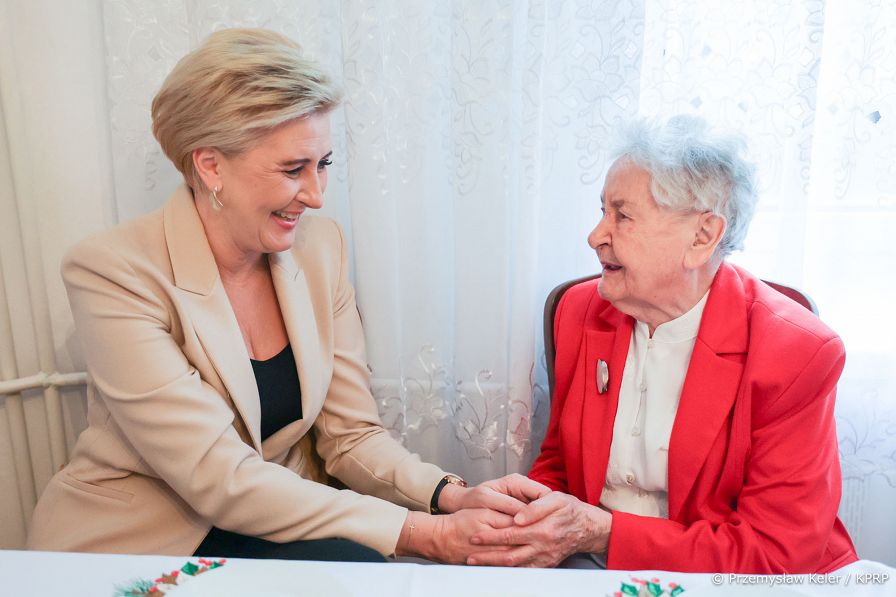 005_Agata_Kornhauser-Duda_wizyta_kombatantka_20221219_PK1_2423.jpg