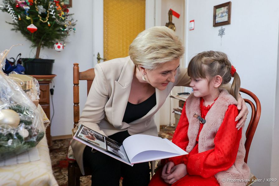 004_Agata_Kornhauser-Duda_wizyta_kombatant_20221219_PK1_0581.jpg