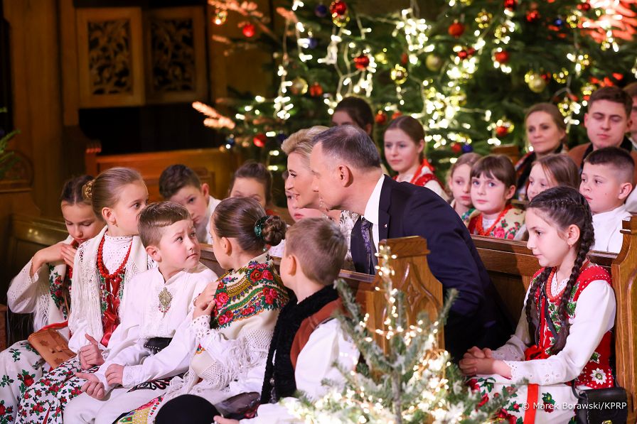 002_20221216_Para_Prezydencka_Koncert_Wigilijny_MB2_5832_.jpg