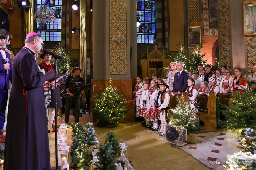 014_20221216_Para_Prezydencka_Koncert_Wigilijny_MB1_1325-Edit_.jpg