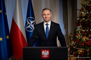 001_20221222_Andrzej_Duda_Oredzie_Noworoczne_MB2_7377-Edit-2.jpg